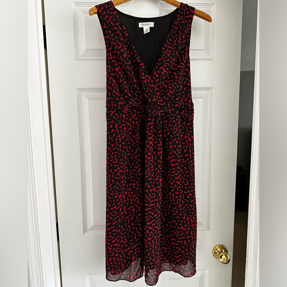 Motherhood Maternity Black and Red heart print dress - size XL